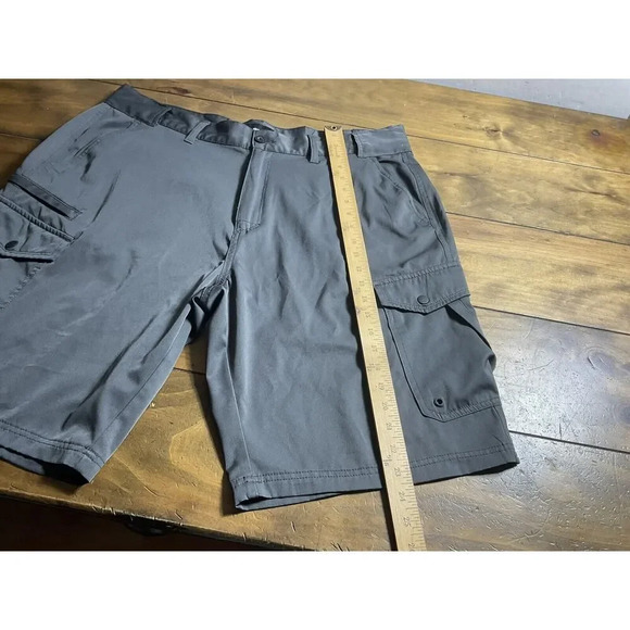 Denali Cargo Shorts Mens Size 40 Gray Flat Front Stretch Fit - Picture 7 of 9